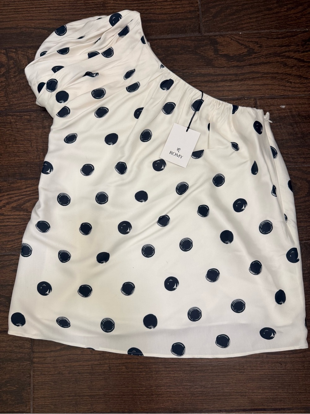 NWT Romy one shoulder puff sleeve polka dot blouse